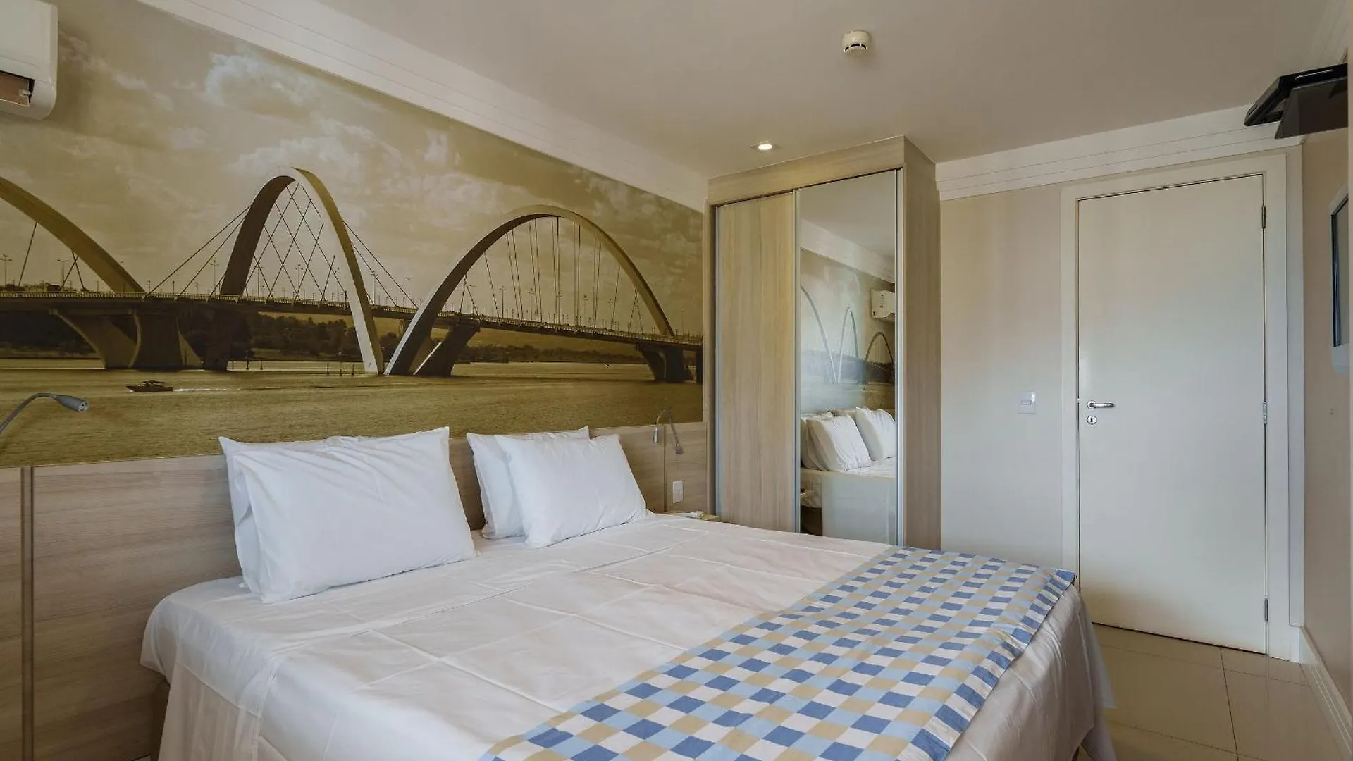 Flat Moderno Hotel Mercure Lider Brasília Brasil