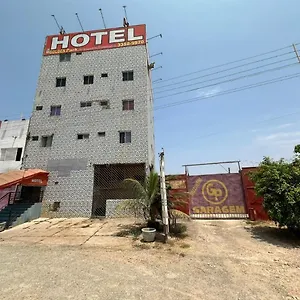 Golden Park Hotel